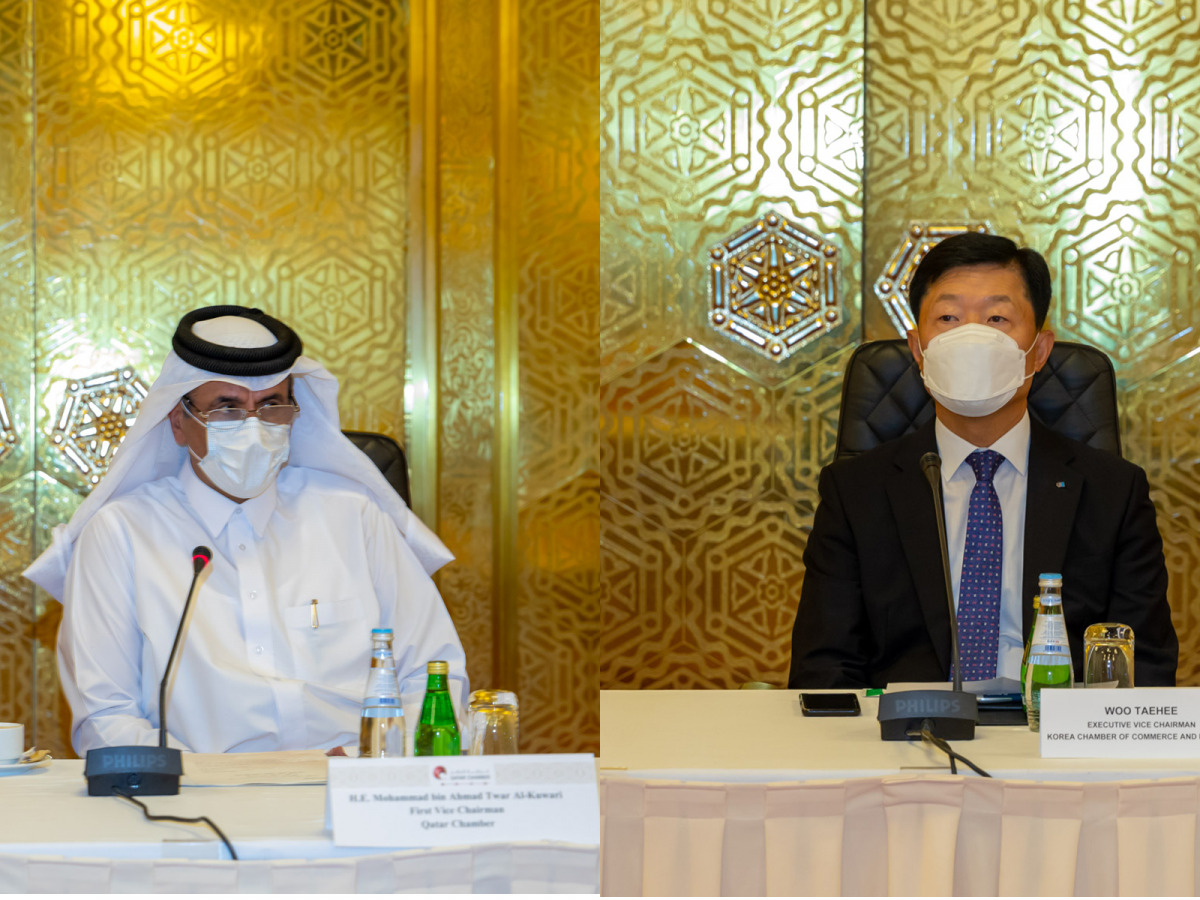 First Vice Chairman of QC Mohamed bin Ahmed bin Twar Al Kuwari (left) and Executive Vice Chairman of Korea Chamber of Commerce and Industry Woo Taehee 