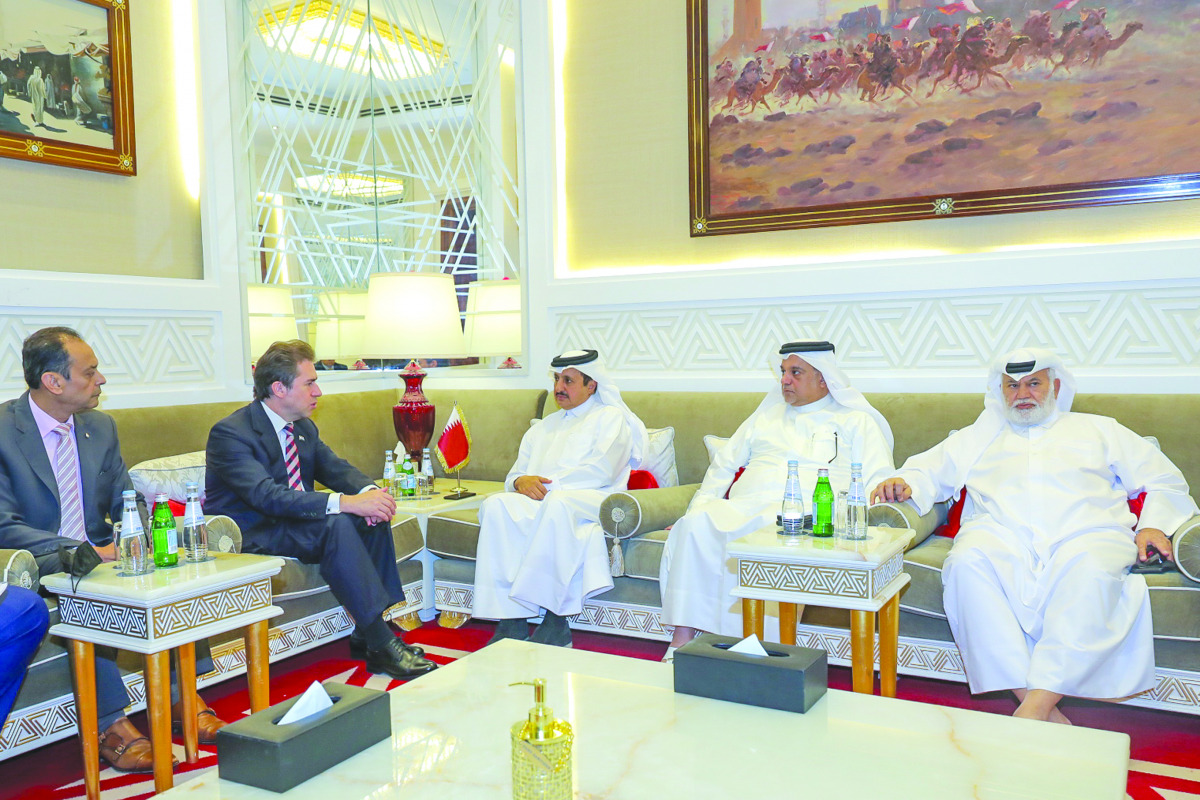 Paraguay’s Minister of Industry and Commerce H E Luis Alberto Castiglioni, Paraguayan Ambassador to Qatar H E Angel Ramon Barchini, Qatar Chamber Chairman Sheikh Khalifa bin Jassim Al Thani, and other QC officials, during the meeting at the QC’s headquart
