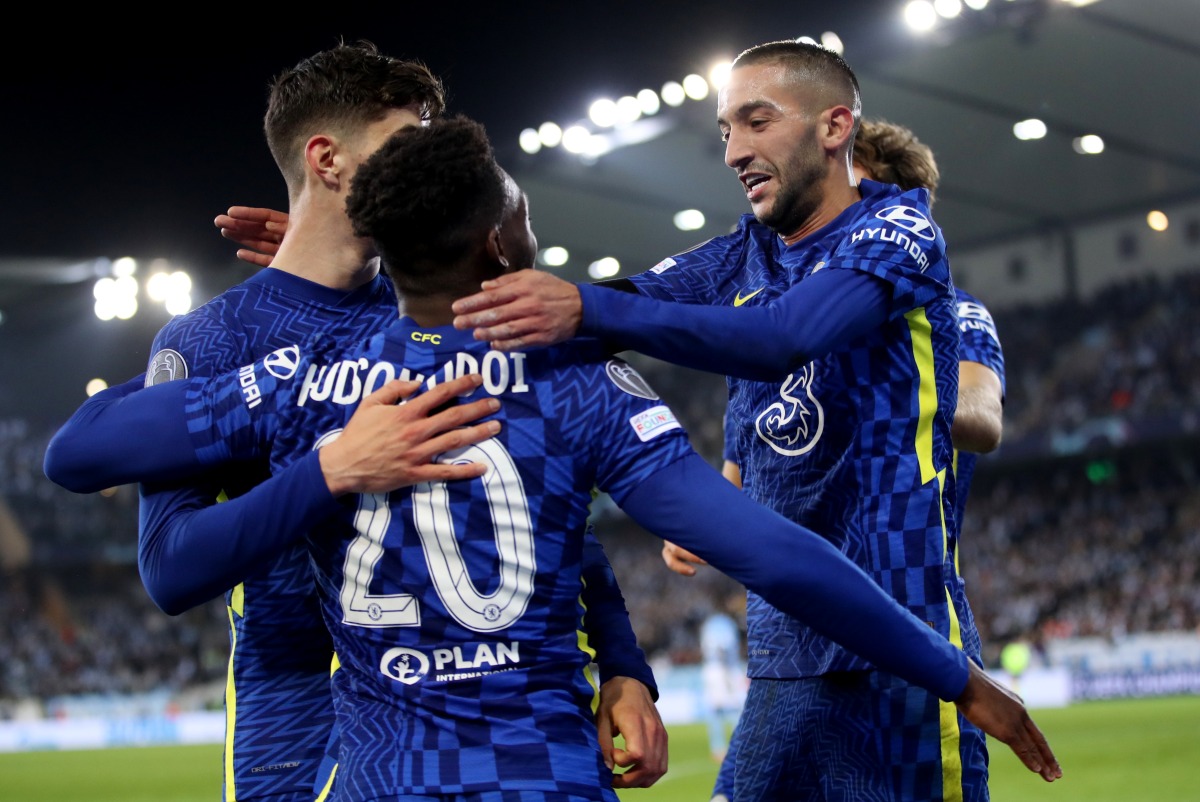Chelsea's Hakim Ziyech celebrates scoring their first goal with teammates Action Images via Reuters/Carl Recine
