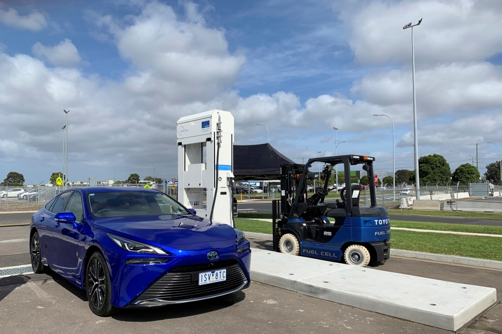 A view of the hydrogen refuelling site that Toyota opened at their former car plant in the Altona suburb of Melbourne, Australia, where it is producing hydrogen by using rooftop solar to power an electrolyser to split water, March 29, 2021. REUTERS/Sonali Paul/File Photo