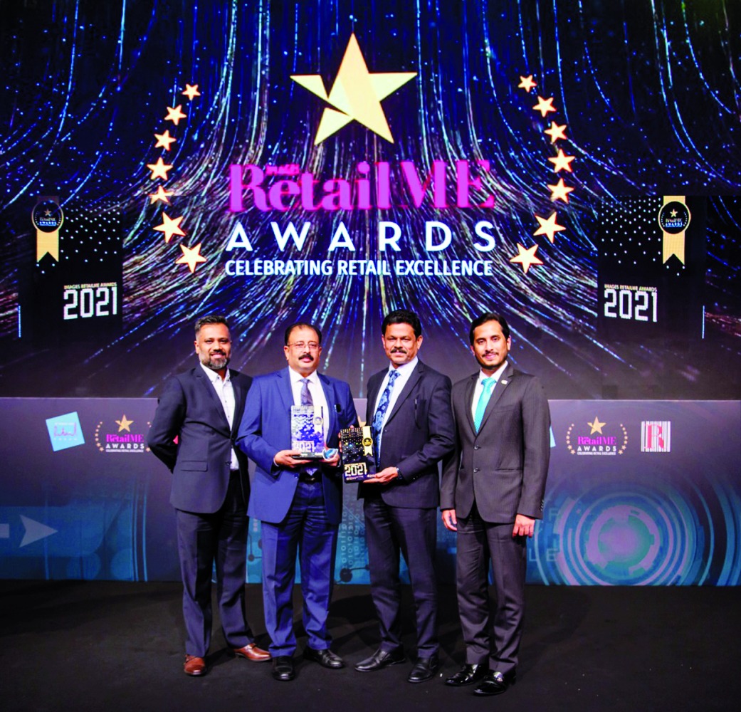 Lulu Hypermarket officials at the RetailME Awards, recently. 