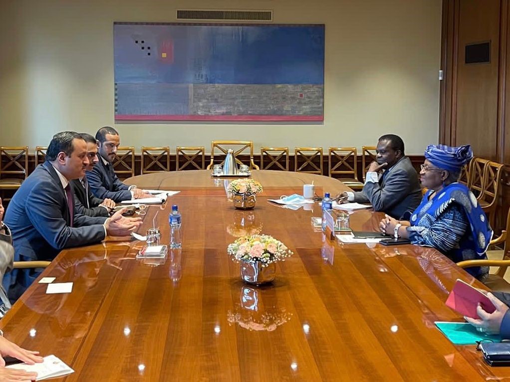 Undersecretary of the Ministry of Commerce & Industry H E Sultan bin Rashid Al Khater, Director-General of the WTO H E Dr. Ngozi Okonjo-Iweala, and other officials, during a bilateral meeting in Geneva, Switzerland. 