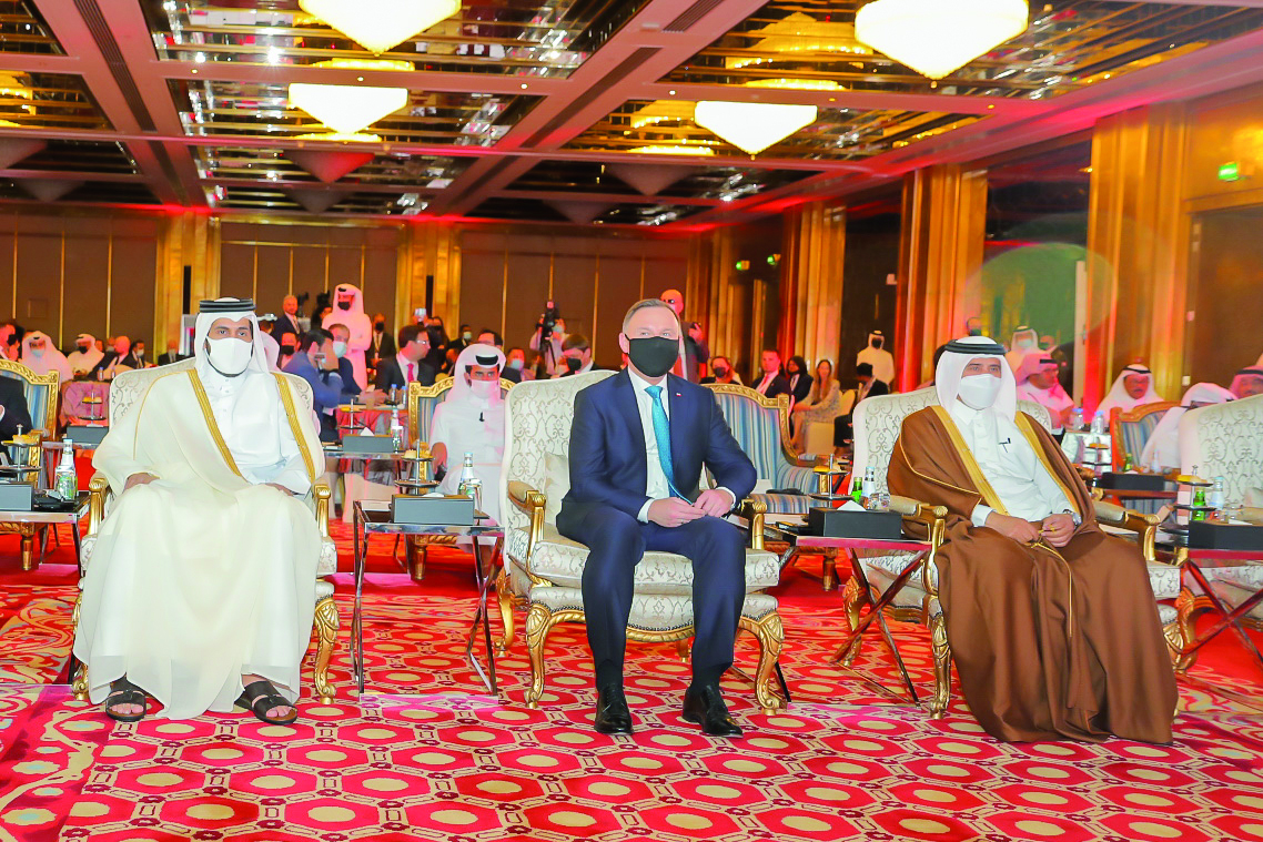Minister of Commerce and Industry H E Sheikh Mohammed bin Hamad bin Qassim Al Abdullah Al Thani; President of the Republic of Poland H E Andrzej Duda and Second Vice-Chairman of Qatar Chamber Rashid bin Hamad Al Athaba and other dignitaries during Qatar-Poland Economic Roundtable held at the Sheraton Doha Hotel, yesterday.
