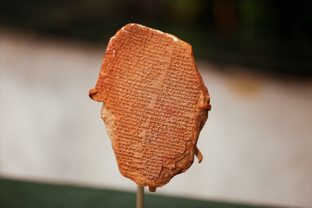 The Gilgamesh Dream Tablet, stolen from Iraq in 1991 and returned to Iraq after it was seized by the U.S. government, is displayed at the Ministry of Foreign Affairs in Baghdad, Iraq December 7, 2021. REUTERS/Saba Kareem=