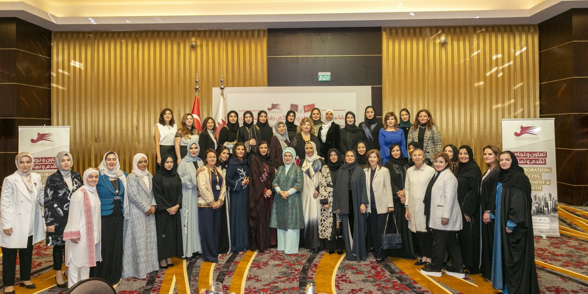 Turkey’s First Lady H E Emine Erdogan, Qatari Businesswomen Association’s (QBWA) Vice-President Aisha Al Fardan, with other QBWA members in Doha, recently.  