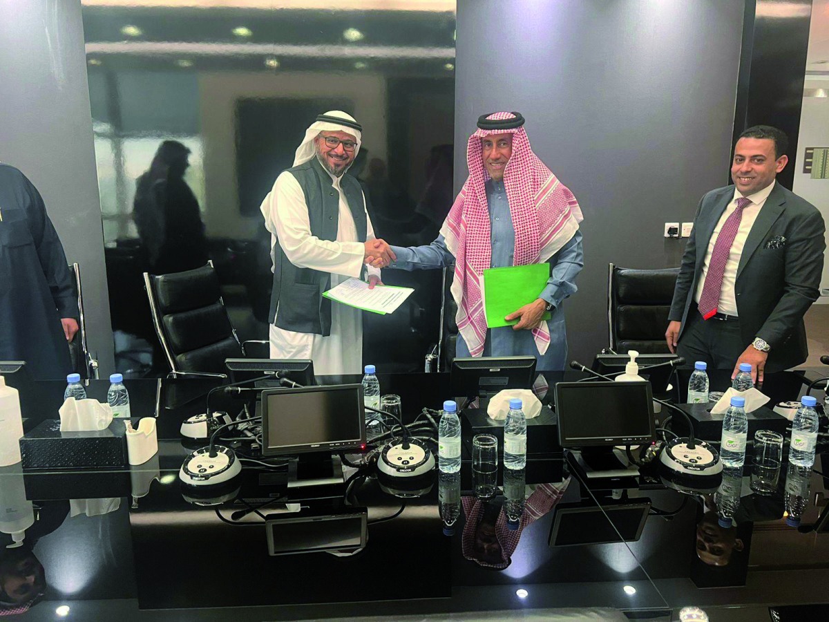 Eng. Ali Abdullatif Al Misnad, Chairman of Al Baida Group, with Sheikh Mohamed Abdulla Alkhorayef, Chairman of Alkhorayef Group, during the agreement signing ceremony, recently. 