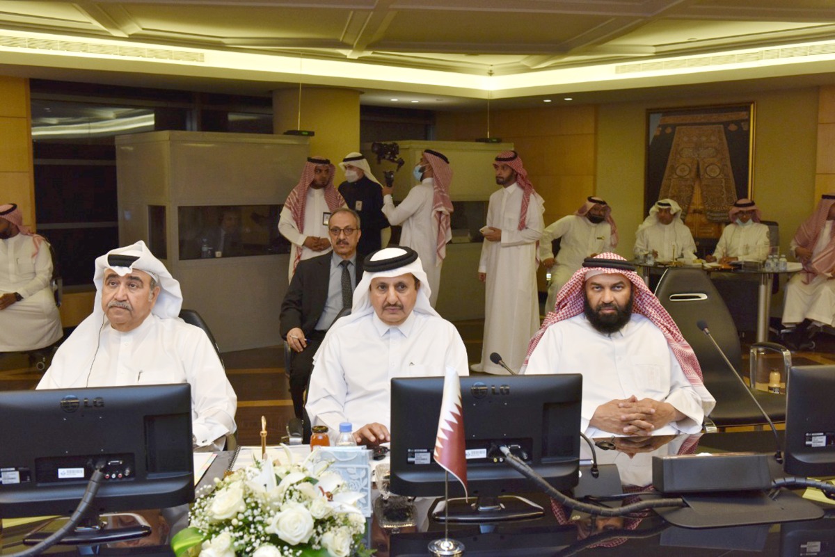 Qatar Chamber Chairman Sheikh Khalifa bin Jassim Al Thani and other officials during the 32nd meeting of the Board of Directors of the Islamic Chambers of Commerce, Industry and Agriculture (ICCIA) held in Makkah.