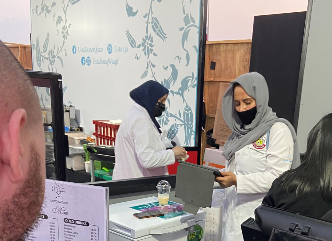 Municipal inspectors during inspection of a food outlet.