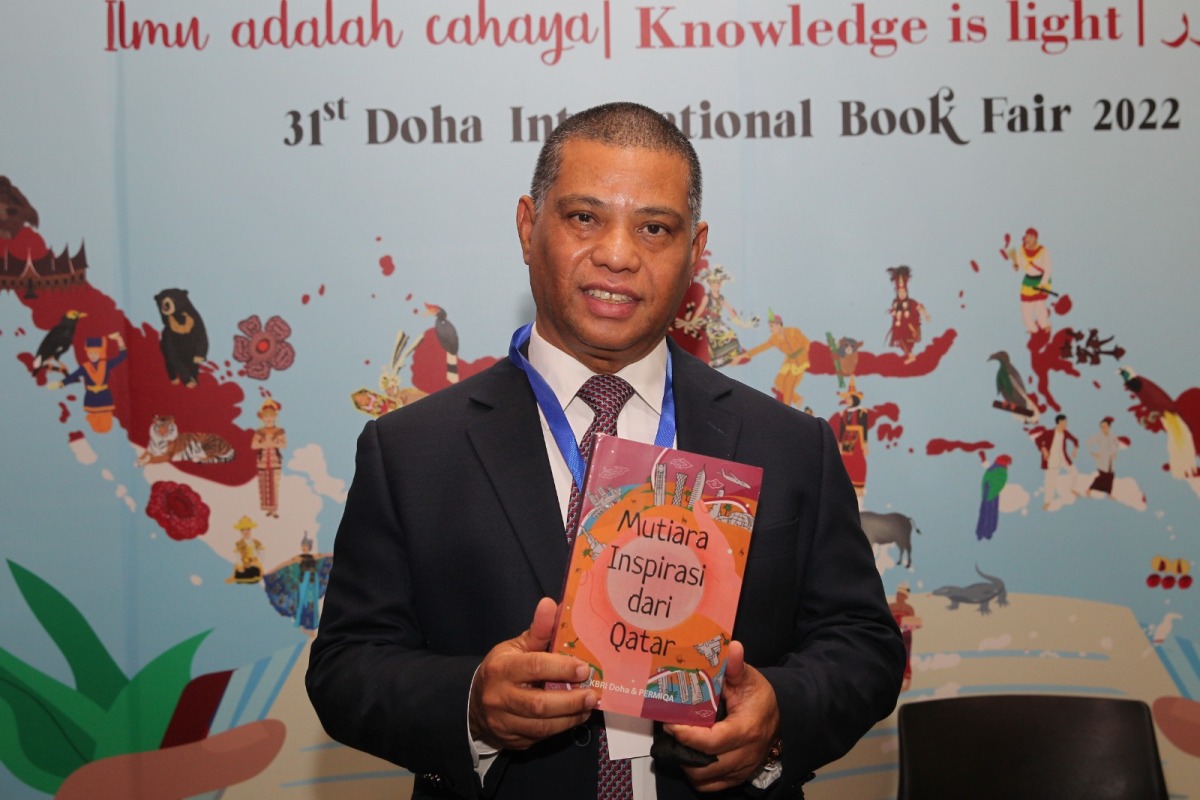 Indonesian Ambassador Ridwan Hassan holding the book Mutiara Inspirasi dari Qatar.PICS: SALIM MATRAMKOT/THE PENINSULA