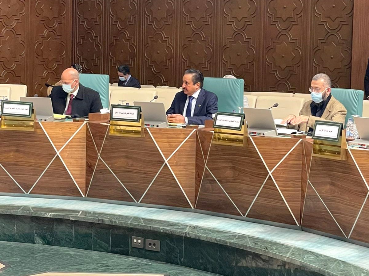 Sheikh Khalifa bin Jassim Al Thani, Chairman of Qatar Chamber (QC), participates in the annual coordinating meeting of the Joint Arab-Foreign Chambers at the headquarters of the League of Arab States in Cairo, yesterday. 
