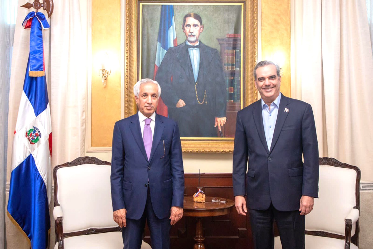 President of the Dominican Republic H E Luis Abinader with Minister of State for Foreign Affairs H E Sultan bin Saad Al Muraikhi.