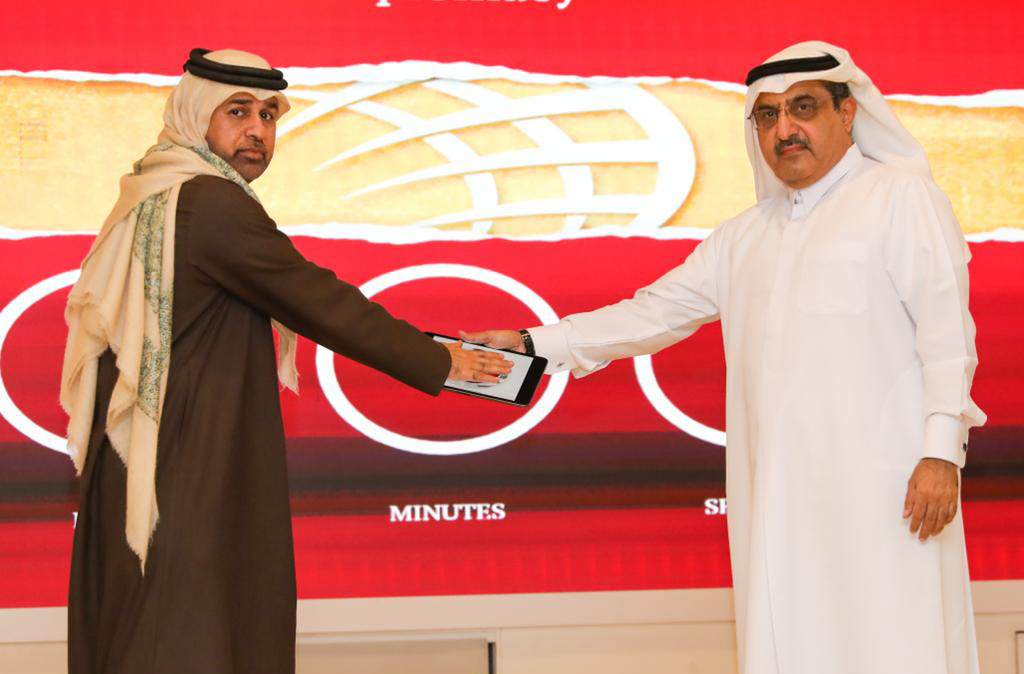 General Manager of the Cultural Village Foundation and head of Global Public Diplomatic Network, Prof Dr. Khalid bin Ibrahim Al Sulaiti (left), inaugurating the electronic portal of Katara Public Diplomacy Centre.