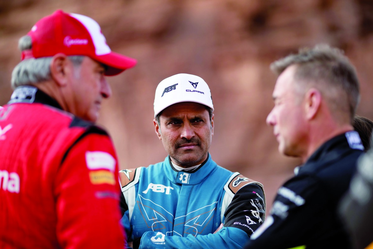 Nasser Al Attiyah with fellow competitors. 