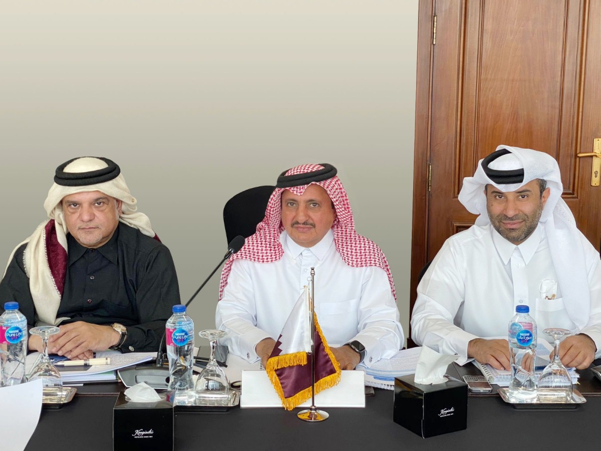 Qatar Chamber’s Chairman Sheikh Khalifa bin Jassim Al Thani (centre), and board members Mohamed bin Ahmed Al Obaidly (left) and Rashid bin Nasser Al Kaabi (right) during the 132nd meeting of Board of Directors of the Union of Arab Chambers (UAC), in Cairo, yesterday.  