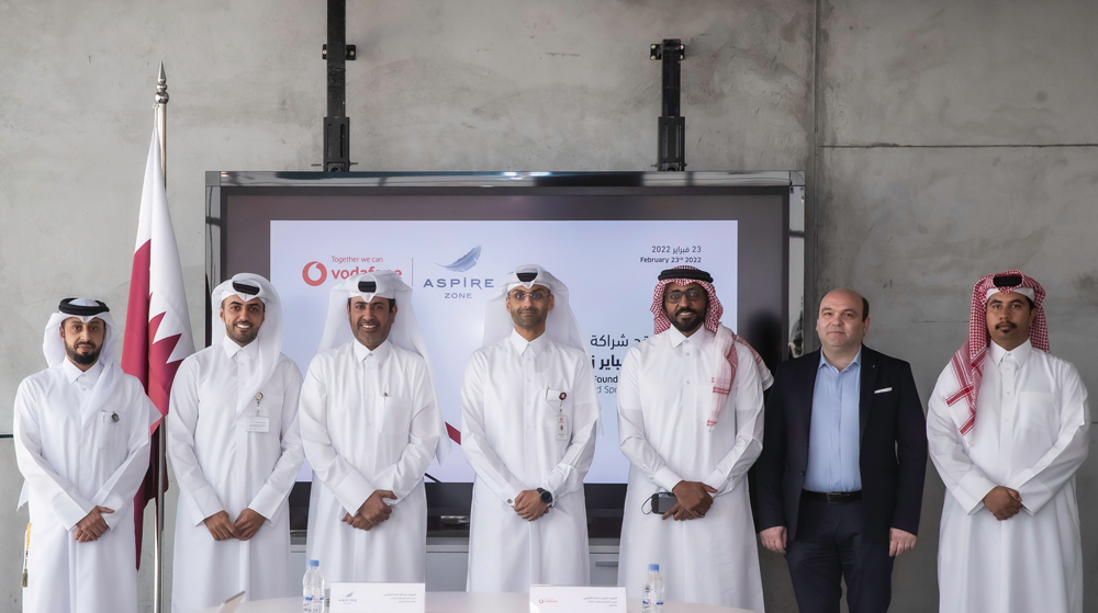 Aspire Zone Foundation and Vodafone Qatar senior officials at the agreement signing ceremony. 