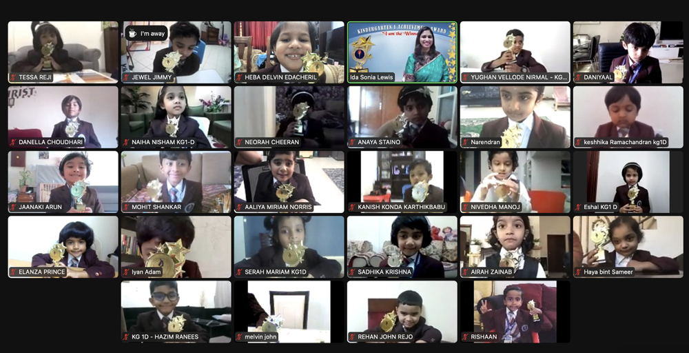 The staff and Kindergarten students of PBS during the ceremony. 