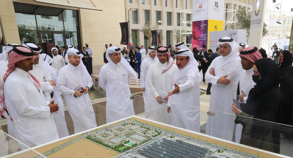 Minister of Transport H E Jassim Saif Ahmed Al Sulaiti and Minister of Communications and Information Technology H E Mohammed bin Ali Al Mannai, touring Smart City Expo Doha 2022. 