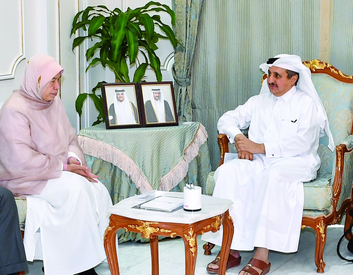Malaysian Minister of Plantation Industries and Commodities H E Zuraida Kamaruddin (left) with Chairman of Qatar Chamber (QC) Sheikh Khalifa bin Jassim Al Thani during a meeting at the Chamber’s headquarters yesterday. 