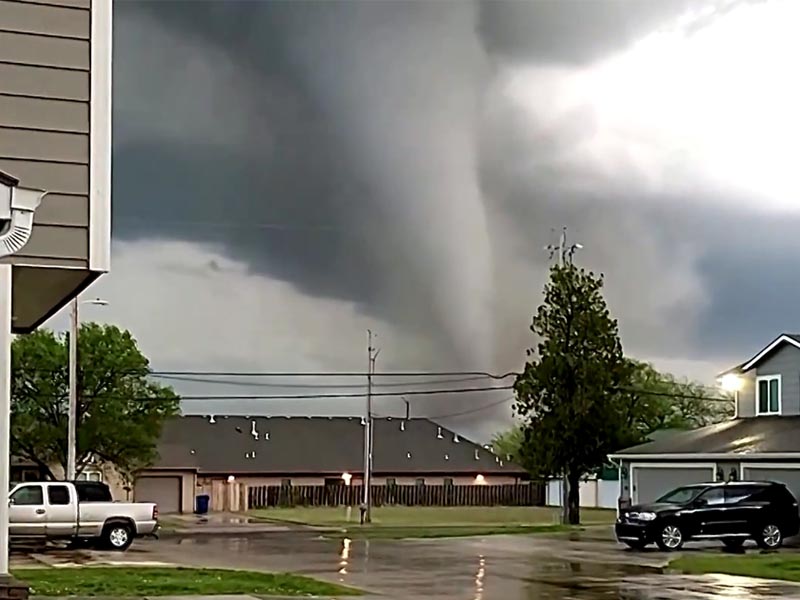 Video shows massive tornado outside Kansas city. Screenshot from Reuters 