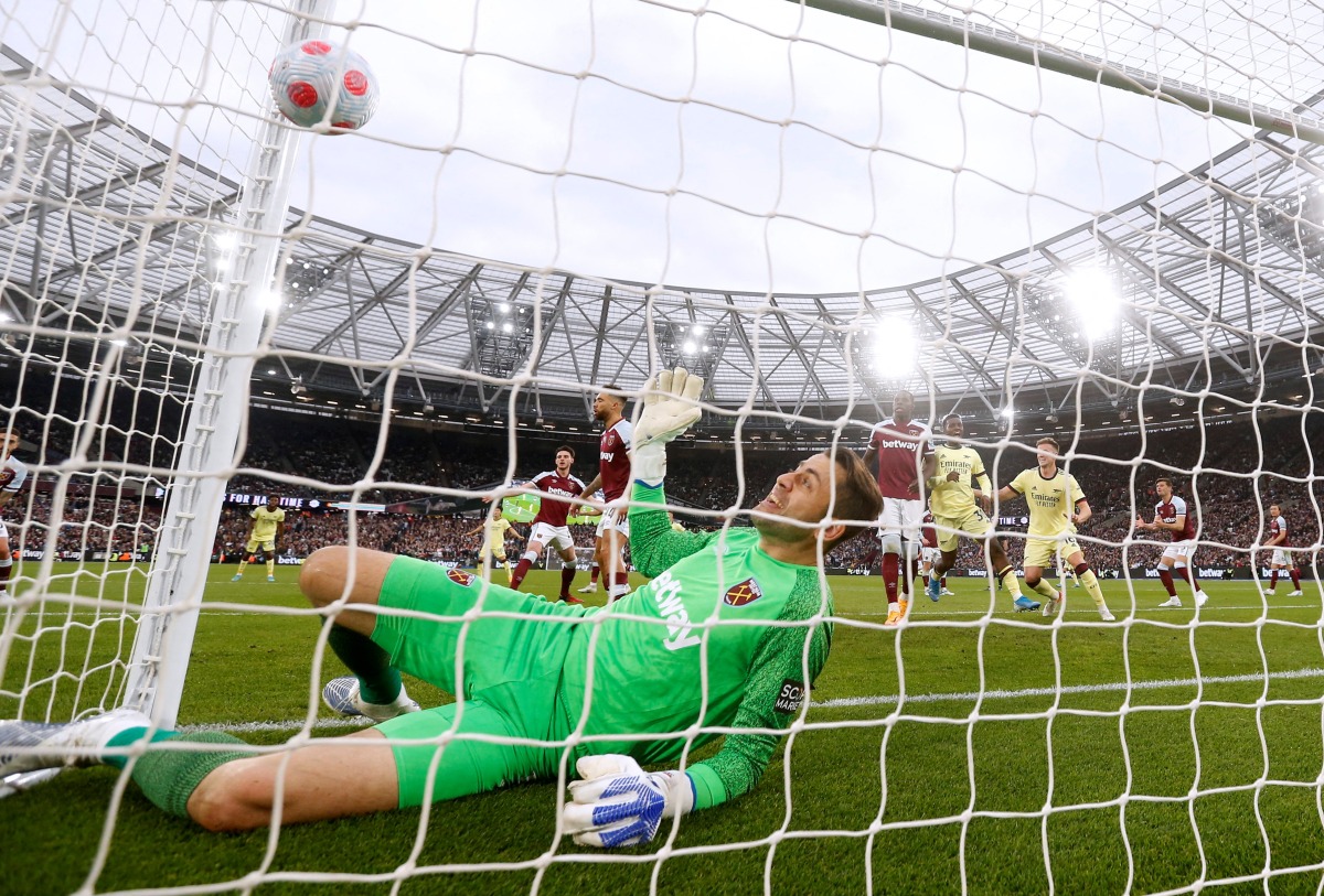 Arsenal's Gabriel scores their second goal past West Ham United's Lukasz Fabianski Action Images via Reuters/Matthew Childs