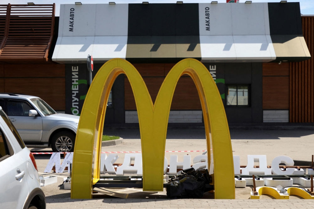 A view shows the dismantled McDonald's Golden Arches after the logo signage was removed from a drive-through restaurant of McDonald's in Khimki outside Moscow, Russia May 23, 2022. REUTERS/Lev Sergeev/File Photo