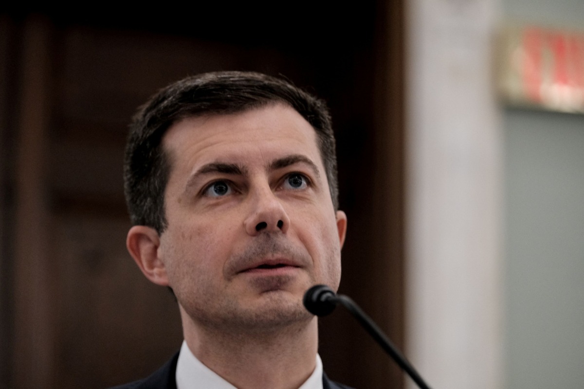 U.S. Transportation Secretary Pete Buttigieg testifies before a Senate Commerce, Science, and Transportation Committee hearing on President Biden's proposed budget request for the Department of Transportation, on Capitol Hill in Washington, U.S., May 3, 2022. REUTERS/Michael A. McCoy/File Photo

