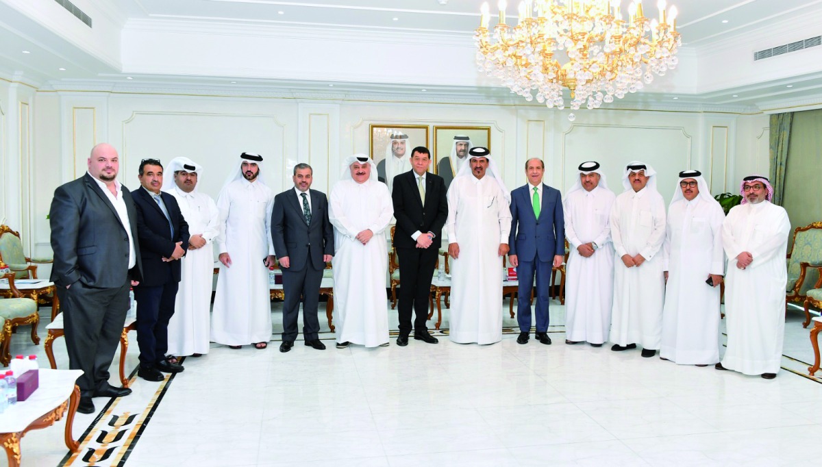 Jordanian Minister of Labor H E Nayef Stetieh, Jordan’s Ambassador to Qatar H E Zaid Mufleh Al Lozi, with Qatar Chamber First Vice-Chairman Mohamed bin Towar Al Kuwari and other officials during the meeting, yesterday.  