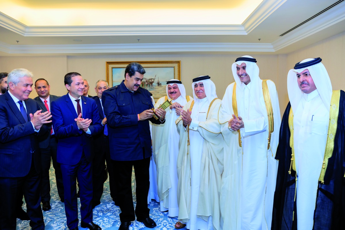 President of the Bolivarian Republic of Venezuela H E Nicolas Maduro and his accompanying delegation, QBA board members Sheikh Nawaf bin Nasser Al Thani and Saud Al Mana with QBA members during the meeting.