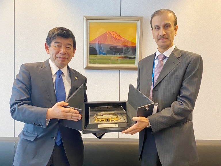 GAC Chairman H E Ahmed bin Abdullah Al Jamal presenting a model of Al Bayt Stadium to the WCO Secretary-General Dr. Kunio Mikuriya.