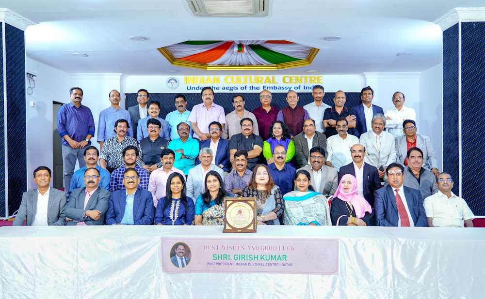 Guests and Indian community members at the event. 