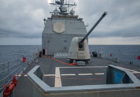 Ticonderoga-class guided-missile cruiser USS Antietam (CG 54), deployed to the U.S. 7th Fleet area of operations, conducts underway operations in the Taiwan Strait, August 28, 2022. U.S. Navy/Handout via REUTERS