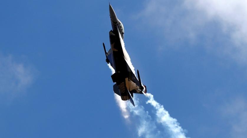 An F-16 aircraft of the Turkish Stars aerobatic team of the Turkish Air Forces Command performs during the Teknofest airshow over Istanbul Airport, Istanbul, Türkiye, Sept. 20, 2018. (Reuters)