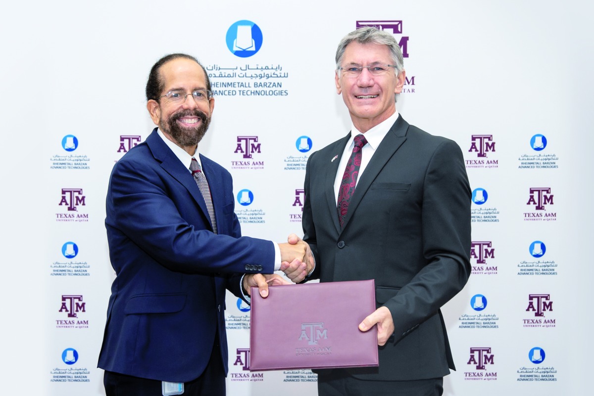 Dr. César Octavio Malavé, dean of Texas A&M University at Qatar and Andre Conradie, CEO of Rheinmetall Barzan Advanced Technologies at the MoU signing event.