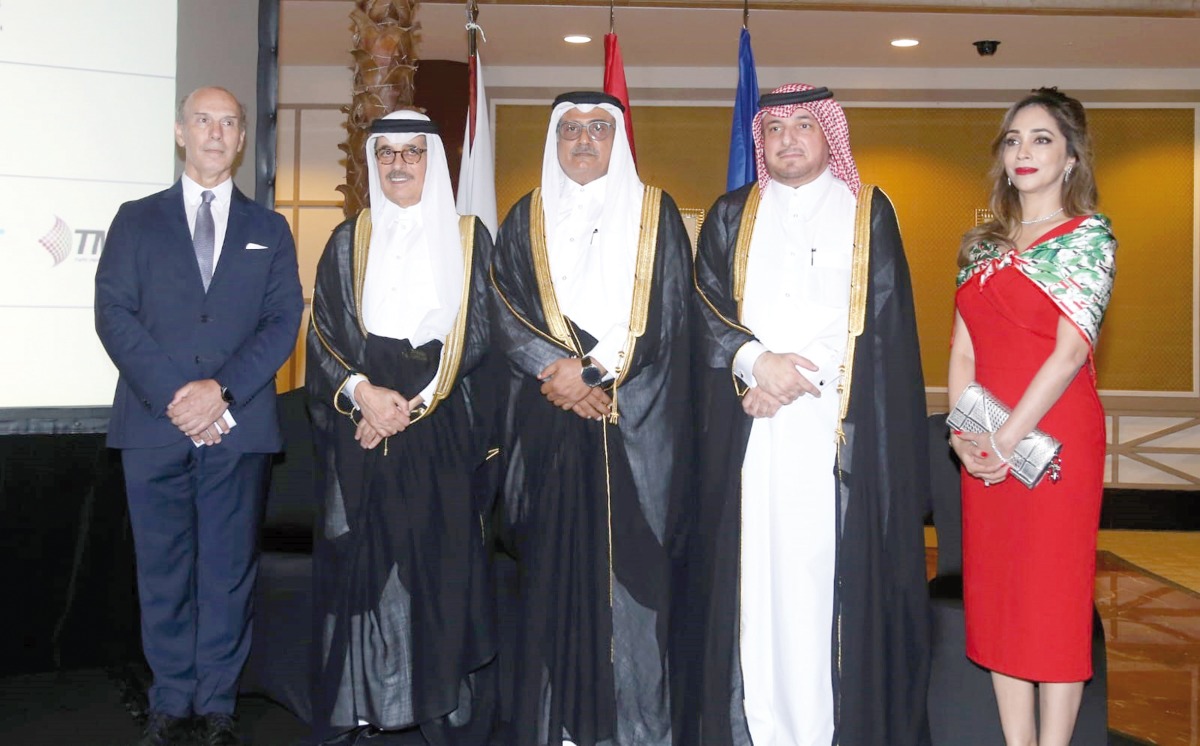 Minister of Justice H E Masoud bin Mohammed Al Ameri (centre); Minister of State and Qatar National Library President H E Dr. Hamad bin Abdulaziz Al Kawari (second left); Ministry of Foreign Affairs’ Department of Protocol Director, Ambassador Ibrahim Fakhro (second right); Spanish Ambassador H E Javier Carbajosa (first left) and wife of the Spanish ambassador Ambreen Qazi during the National Day celebration.