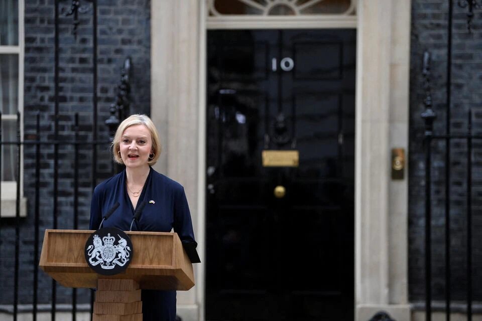 British Prime Minister Liz Truss gives statement outside Number 10 Downing Street, London, Britain, on October 20, 2022. REUTERS/Toby Melville


