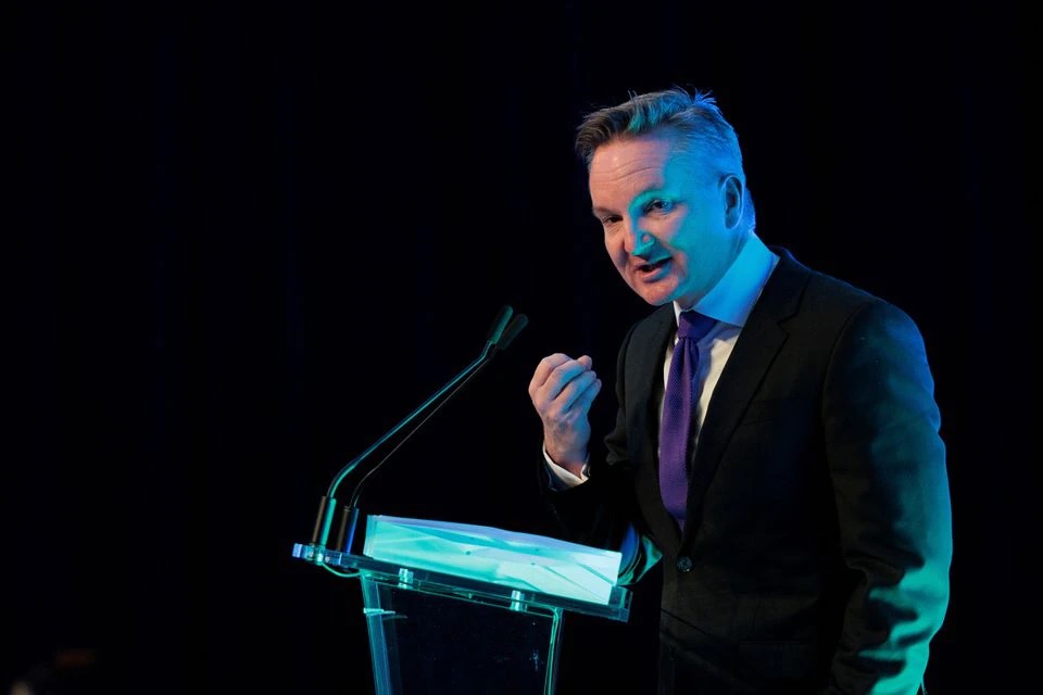 Australia's Climate Change and Energy Minister Chris Bowen speaks at the Sydney Energy Forum in Sydney, Australia July 12, 2022. Brook Mitchell/Pool via REUTERS
