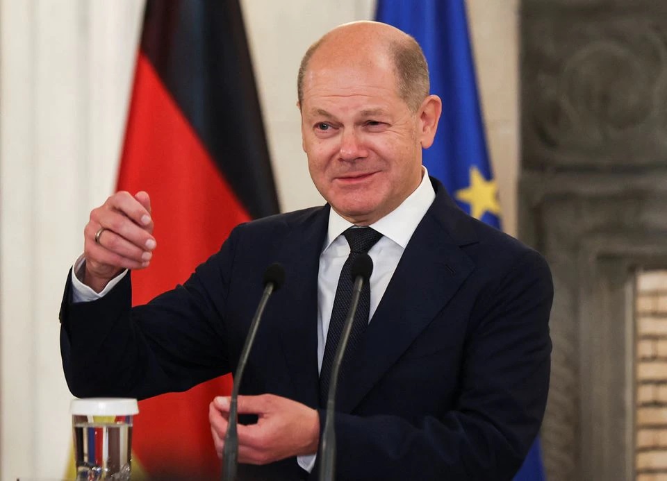 Greek Prime Minister Kyriakos Mitsotakis (not pictured) and German Chancellor Olaf Scholz hold a news conference at the Maximos Mansion in Athens, Greece October 27, 2022. REUTERS/Louiza Vradi
