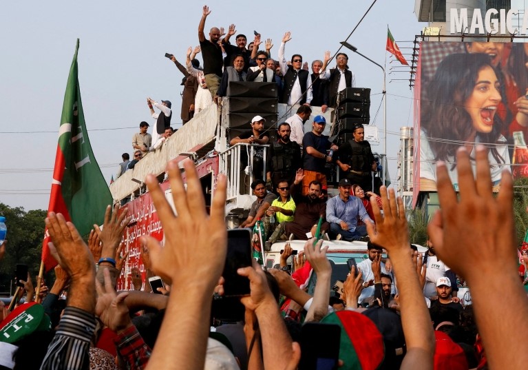 Pakistan's former prime minister Imran Khan is pictured during his march to pressure the government to announce new elections, in Lahore, Pakistan, October 28, 2022. (REUTERS/Akhtar Soomro)