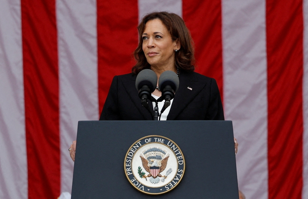 US Vice President Kamala Harris speaks at a Veterans Day event at Arlington National Cemetery, in Arlington, Virginia, US, on November 11, 2022. REUTERS/Tom Brenner/File Photo