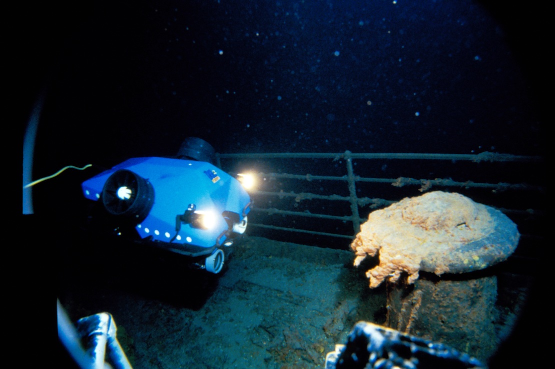 Photos: Official Twitter account of Woods Hole Oceanographic Institution (WHOI)
