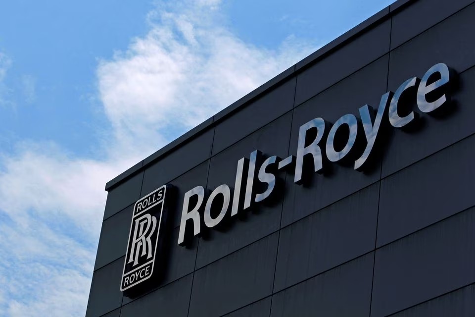 File photo: The logo and sign of Rolls-Royce is seen at its Seletar campus in Singapore September 12, 2012. REUTERS/Tim Chong







