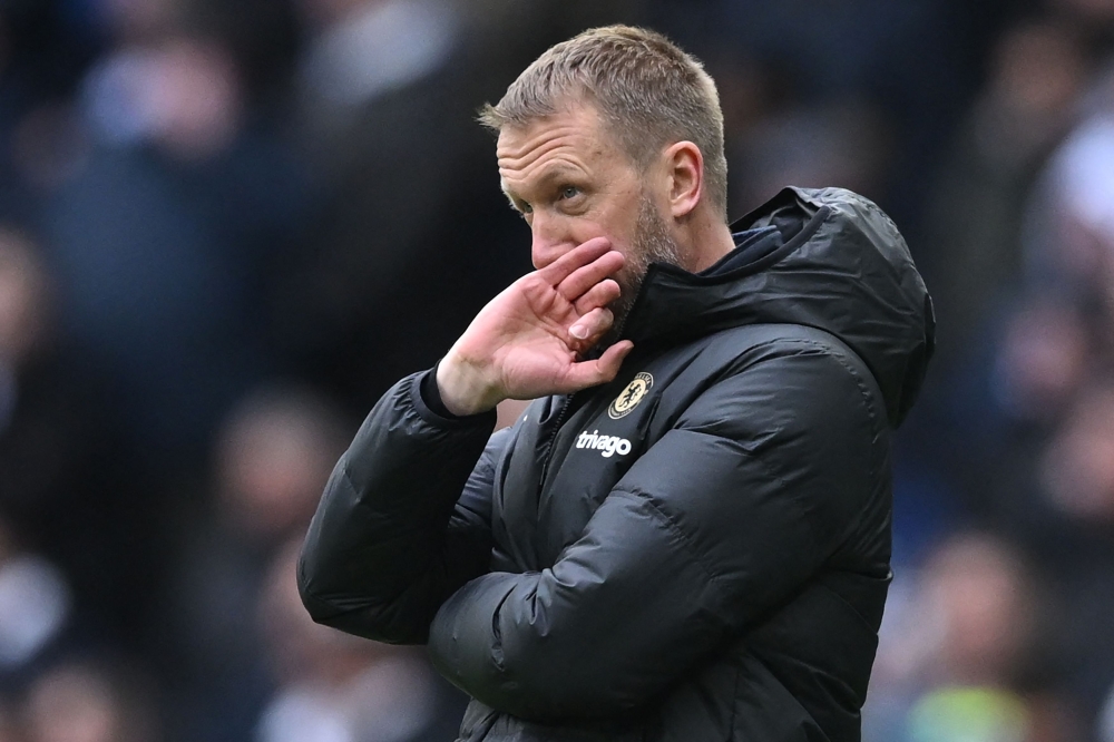 Chelsea's English head coach Graham Potter looks on during the English Premier League football match between Tottenham Hotspur and Chelsea at Tottenham Hotspur Stadium in London, on February 26, 2023. (Photo by JUSTIN TALLIS / AFP) 