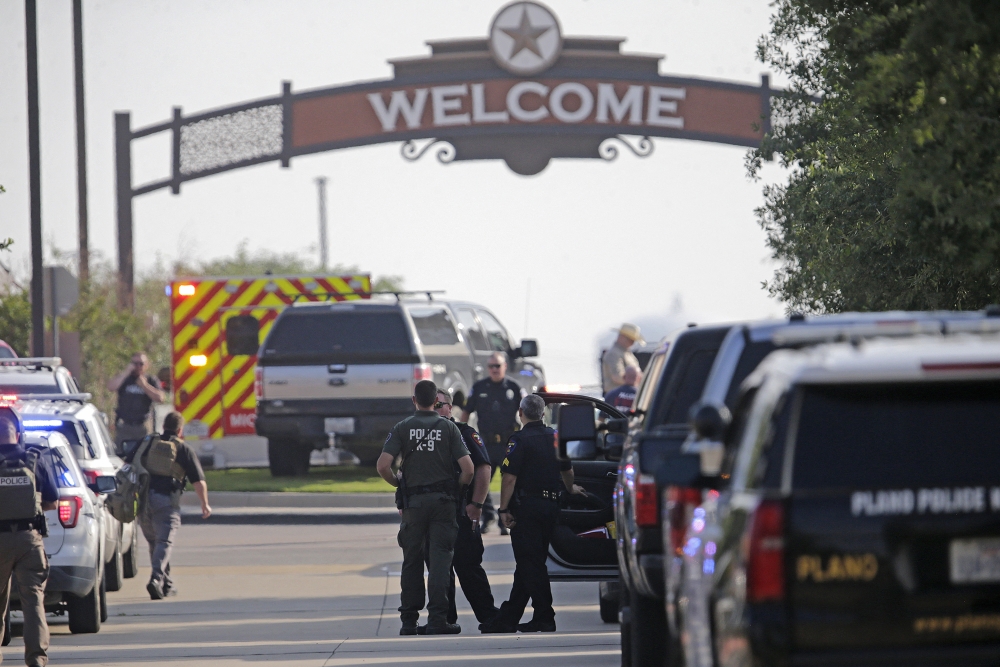MAY 6: Emergency personnel work the scene of a shooting at Allen Premium Outlets on May 6, 2023 in Allen, Texas. Photo by Stewart F. House / GETTY IMAGES NORTH AMERICA / Getty Images via AFP
