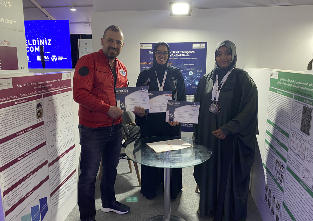 QU’s Young Scientists Center received two silver medals, a bronze medal, and a special award at the inventions fair. 