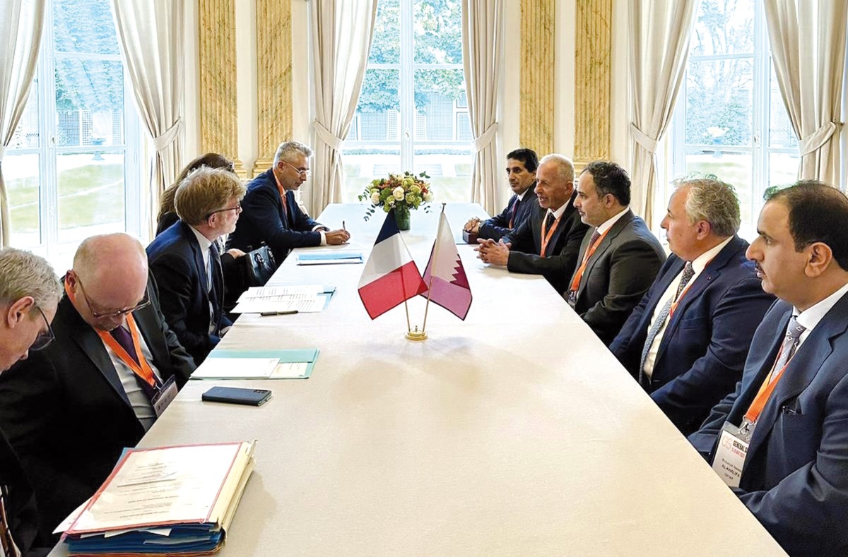 Minister of Municipality H E Dr. Abdullah bin Abdulaziz bin Turki Al Subaie (centre on the right) meeting Minister of Agriculture and Food Sovereignty of France H E Marc Fesneau, in Paris. 