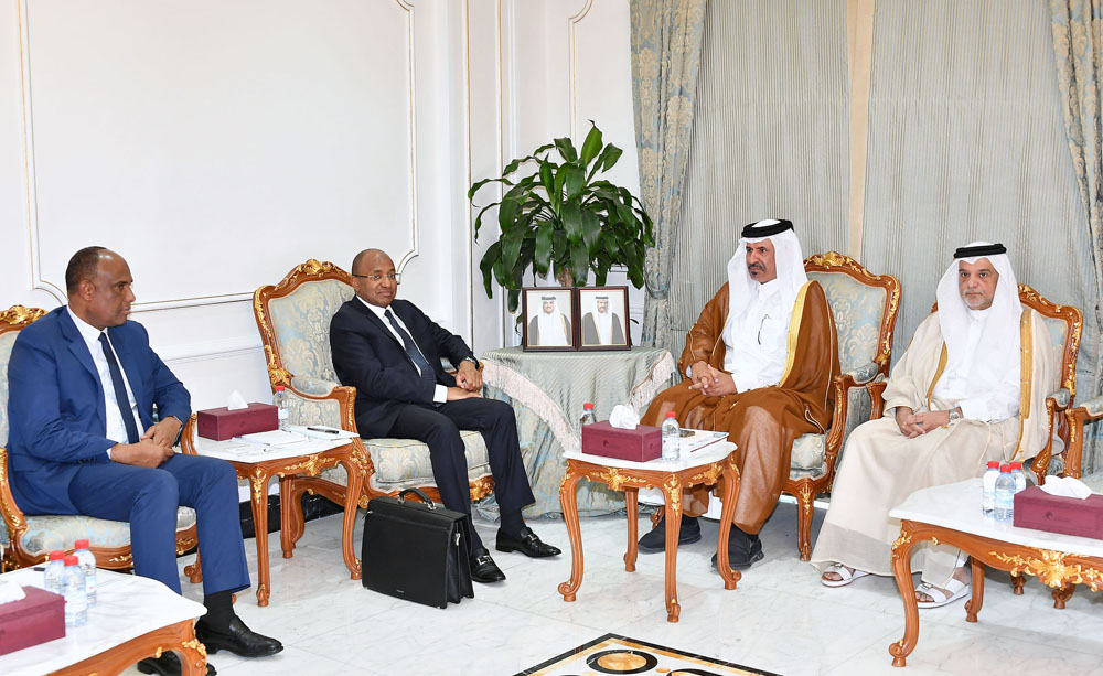 President of Zanzibar at the United Republic of Tanzania, H E Dr Hussein Ali Mwinyi with QC First Vice-Chairman Mohamed bi Twar Al Kuwari and other officials during the meeting.