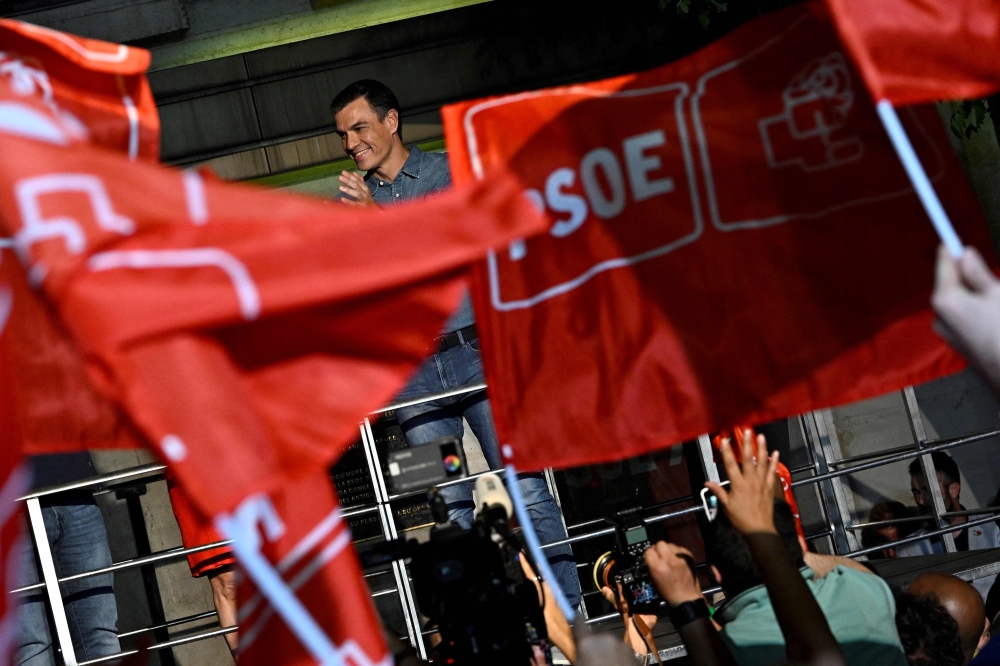 Spanish PM and Socialist Party candidate for re-election Pedro Sanchez celebrates with supporters after Spain's general election on July 23, 2023. (Photo by Javier Soriano / AFP)