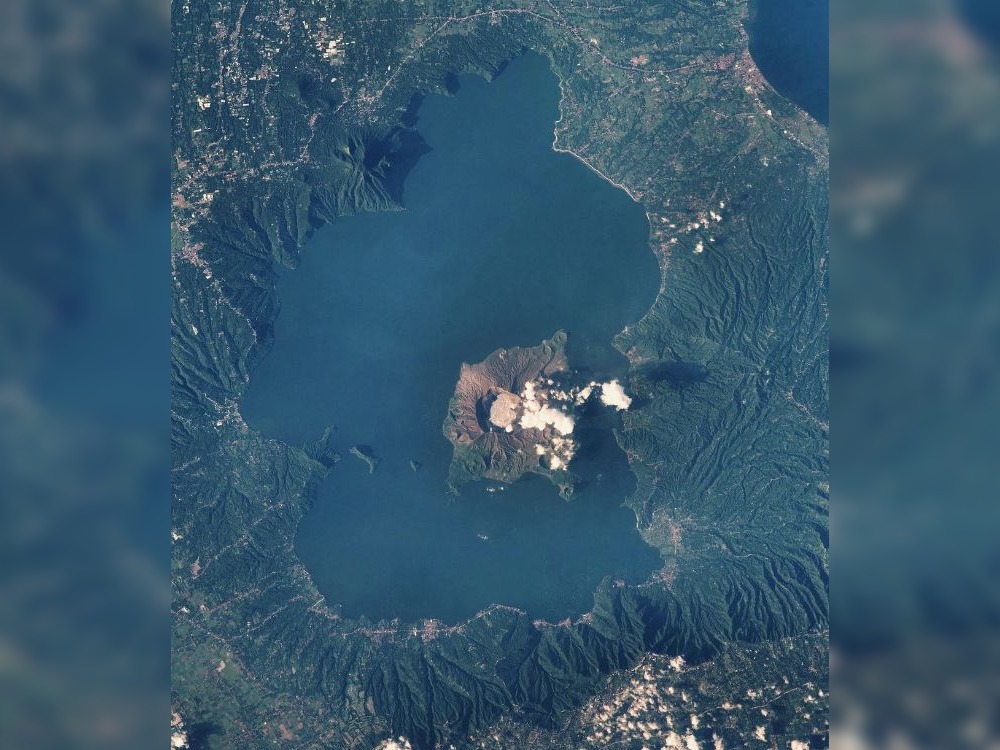 Image: Instagram / astro_alneyadi