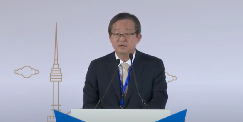 Minister for Political Affairs from the Ministry of Foreign Affairs of the Republic of Korea, H E Byung-won Chung