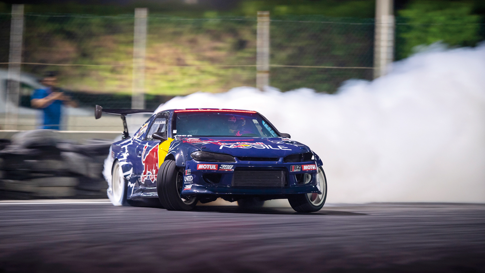 The practice and testing session will commence at 5pm today. 